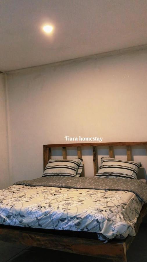 Tiara Homestay Plambi Eksteriør billede